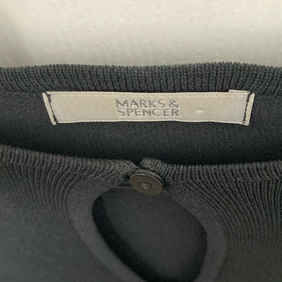 Black top Marks and Spencer size 14 UK - Picture 5 of 5